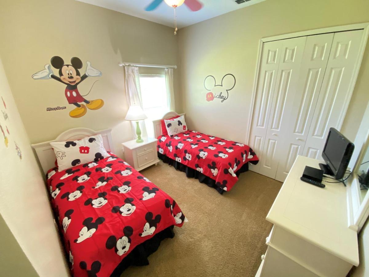 Mickeys Corner - Fantastic 5Br With Large Private Garden Pool Hot Tub Game Room Gas Bbq 2 Miles To Disney Орландо Экстерьер фото